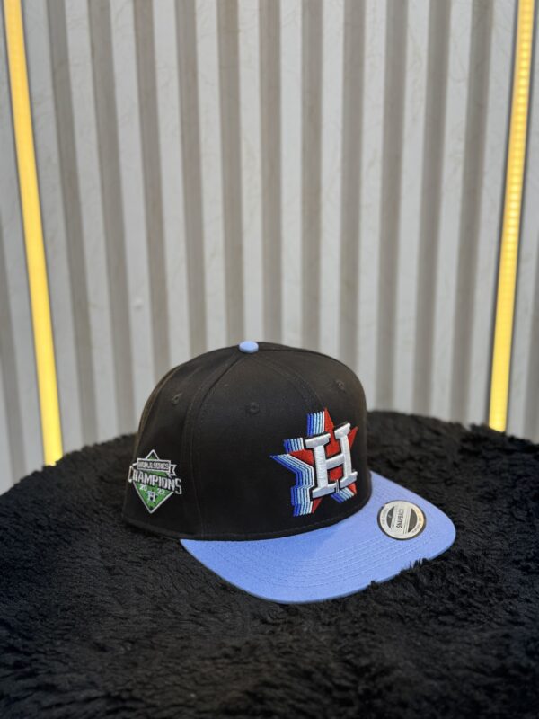 H Black Blue