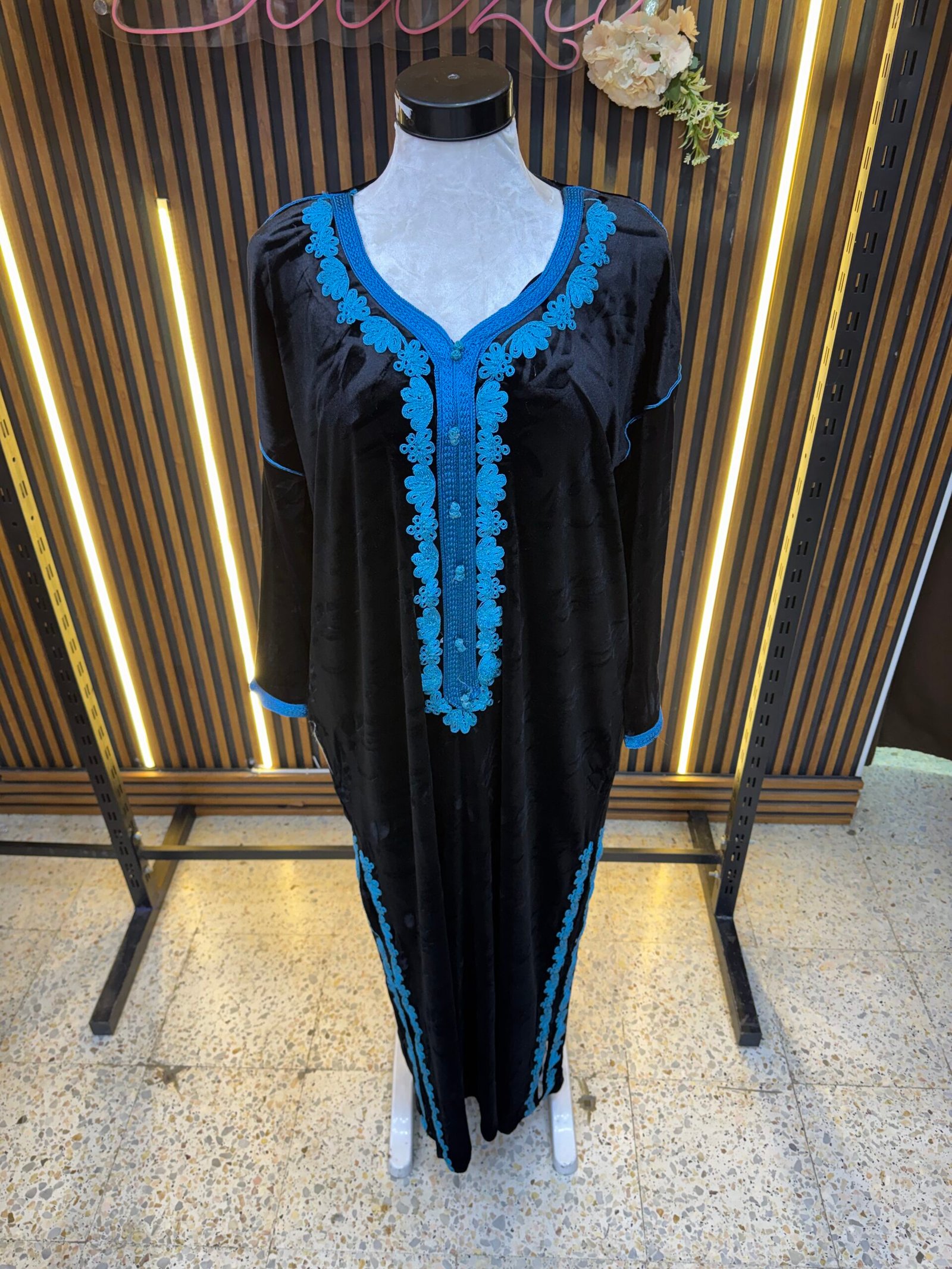 Robe Eva – Image 5